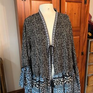 Davi & Dani Monochrome Patterned Kimono